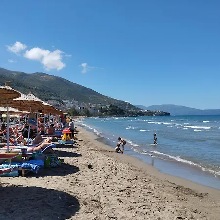 Irek's Lungomare Apartment Vlore
